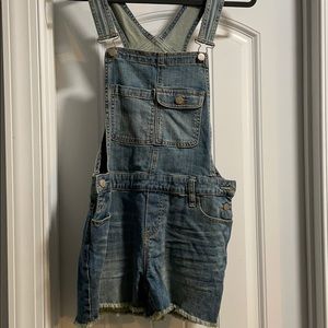 Overall shorts